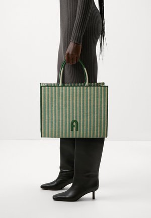 OPPORTUNITY L TOTE - Shopping Bag - toni mineral green