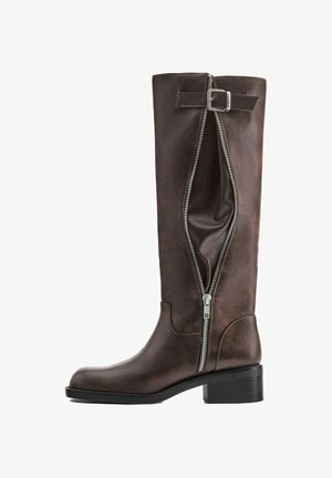 PULL&BEAR, FLAT BOOTS - Cowboy-/Bikerboot - brown