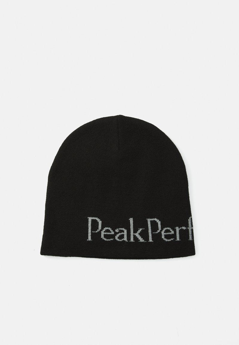 Zwarte gebreide beanie met een zachte textuur, afgeronde top en een opgerolde rand. Het 'PeakPerform' logo is in het grijs op de voorkant geborduurd.