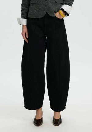 Selected, BARREL FIT JEANS HIGH WAISTED - Coupe large - black denim