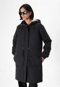 Vero Moda Tall VMALMA  - Parka - black