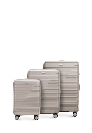 LUGGAGE SET FROM POLYPROPYLENE - Luggage set - beige