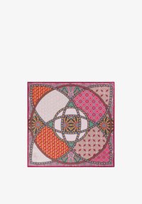 Unselected, multi wine