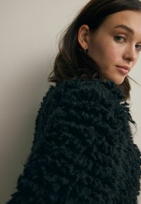 Next STATEMENT FLUFFY BUTTON UP - REGULAR FIT - Vesta na kopčanje - black
