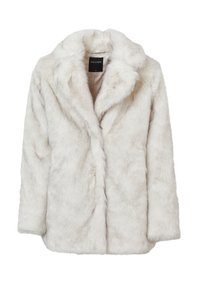 Cappotto in ecopelliccia bianca con collo a risvolto, tasche laterali e vestibilità ampia, con una superficie morbida e testurizzata. Etichetta del marchio visibile all'interno.