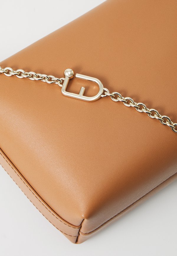 NUVOLA MINI HOBO - Cross body bag - cognac4