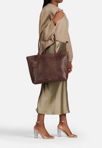 Burkely COOL COLBIE - Cabas - brown