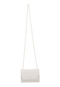 Borsa a tracolla grigia chiaro realizzata in materiale sintetico testurizzato, dotata di una chiusura a pattina e una tracolla in catena argentata. Design semplice e rettangolare.