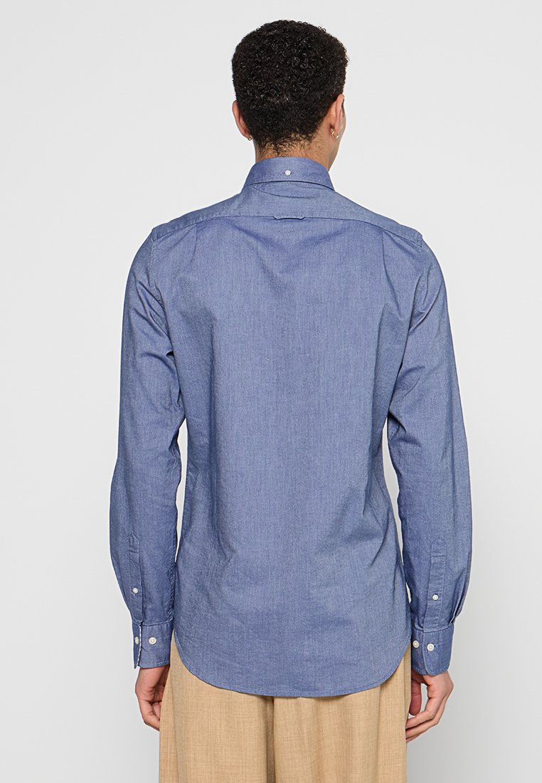 SLIM FIT OXFORD