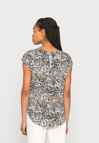 ONLY ONLVIC - Blusa - leo