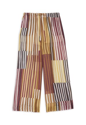 Losse brede broek met elastische tailleband, met verticale strepen in mosterdgeel, bordeaux, zwart en witte vlakken.