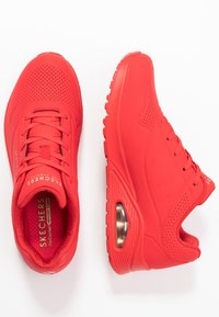 Skechers UNO - Trainers - red