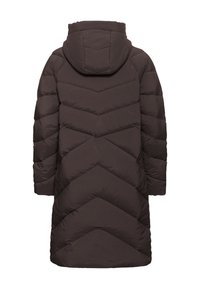 Bruine pufferjas met capuchon, uitgerust met een chevron-quiltpatroon en een lengte tot de knie. Zachte textuur en geïsoleerd ontwerp voor warmte.