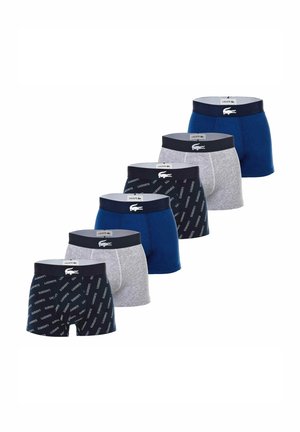 Sechs Paare Herren-Boxershorts in Marineblau, Grau und mit Muster. Sie verfügen über einen weichen Baumwollmix und elastische Bündchen mit Logos.