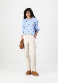 Object OBJTHESS WIDE SLEEVE PULLOVER - Strikkegenser - serenity