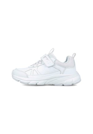 Zapatilla deportiva blanca con parte superior sintética texturizada, diseño de cordones, tira de Velcro, cuello acolchado y suela de goma acolchada.