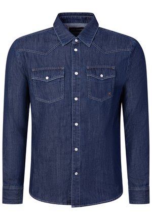 Dunkelblaues Denim-Hemd mit langen Ärmeln, geknöpftem Vorderteil, zwei Brusttaschen mit Klappen und spitzem Kragen.