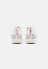 Calvin Klein Jeans TOOTHY RUNNER LACEUP - Tenisice - bianco