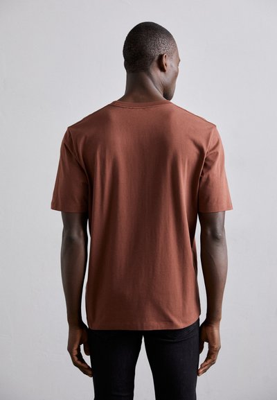 Tiger of Sweden Basic T-shirt - old terracotta