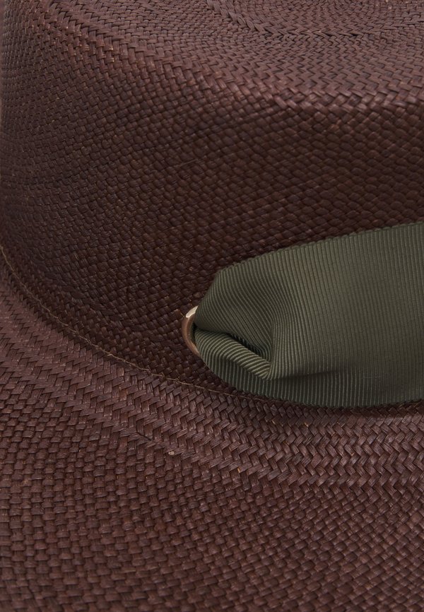 EXTRA LONG BRIM - Hat4