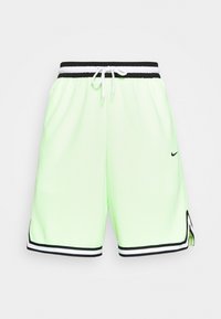 Pantalones cortos deportivos verde neón con acentos en negro y blanco, que cuentan con una cintura elástica con cordón y un logo distintivo en el dobladillo.
