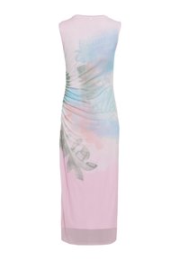Ärmelloses Kleid aus weichem Material, mit einem hellrosa Grundton und blauen sowie grauen Blumenmustern, mit Raffung an der Seite.
