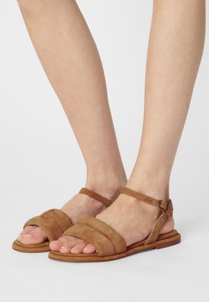 SABRINA - Sandály - cognac