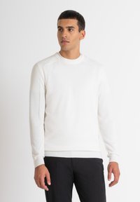 Non sélectionné, cream