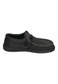 Scarpa nera slip-on con tomaia in tessuto testurizzato, lacci grigi a contrasto e suola in gomma resistente. Presenta una punta rotonda e un interno imbottito.