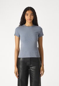 DRYKORN KOALE - Basic póló - blau