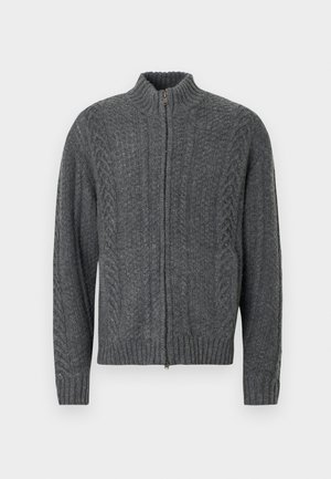 Pulover gri închis cu fermoar și guler înalt. Prezintă un model tricotat texturat și manșete și tiv tricotate pe margini. Confecționat dintr-un material gros și călduros.