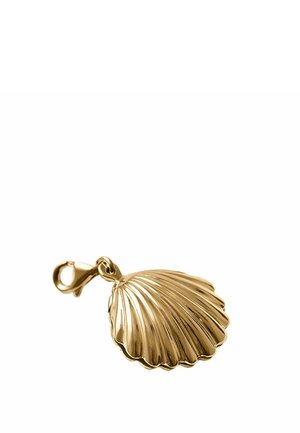 Adorno de metal color dorado con forma de concha de vieira con un cierre de langosta para sujetar.
