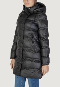 Sandro Ferrone YBEELIA - Cappotto invernale - black