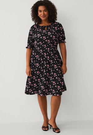 Ellos Plus collection - Sukienka letnia
