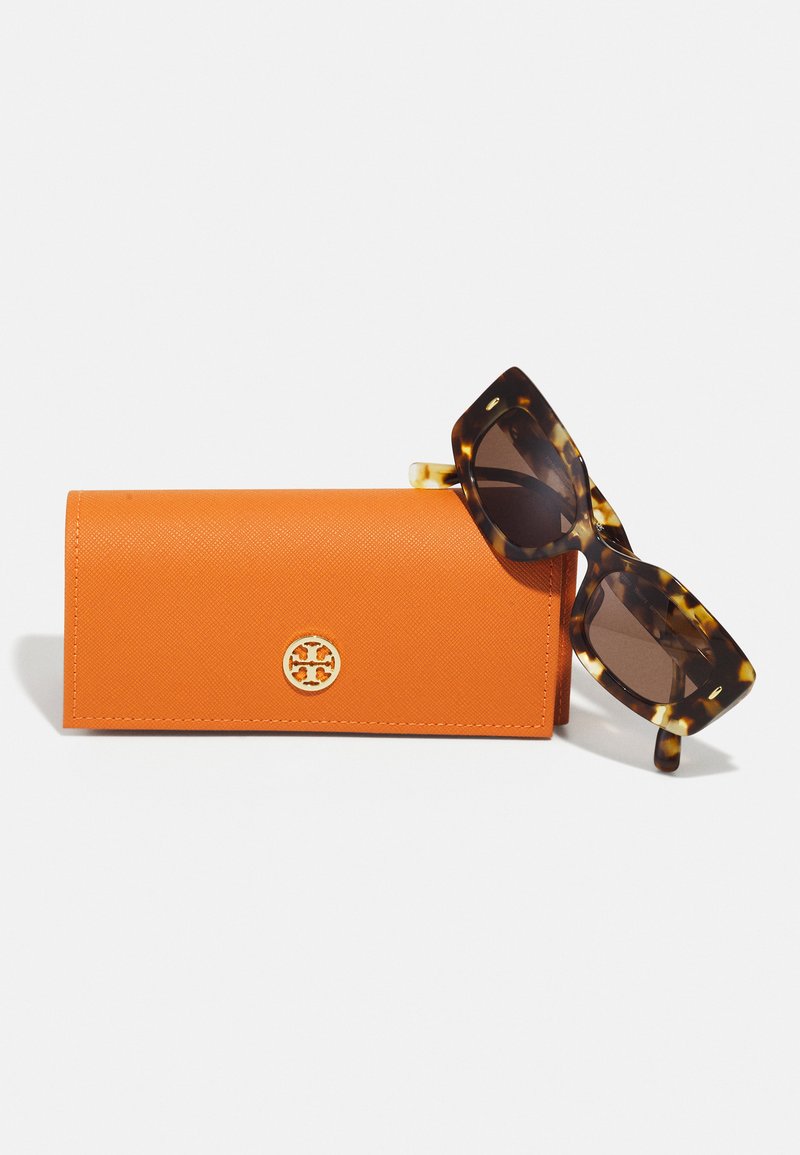 Tory Burch Tortoiseshell Square Sunglasses with Orange Case Tory Burch | Accessories | Tory Burch Tortoiseshell  main image 3