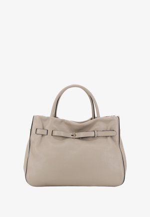 Beige Lederhandtasche mit doppelten Griffen und einem horizontalen Riemen mit kleiner goldener Schnalle in der vorderen Mitte.