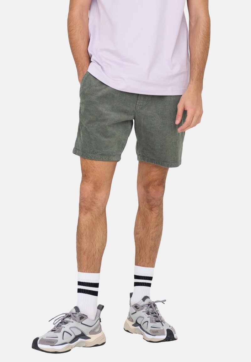 Only & Sons BERMUDA - Tracksuit bottoms - dunkelgrün