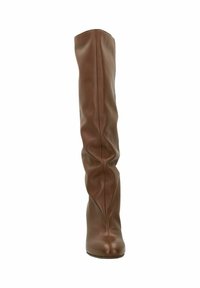Botte en cuir marron haut, avec un tige légèrement plissée et un bout arrondi, présentée de face sur un fond blanc.