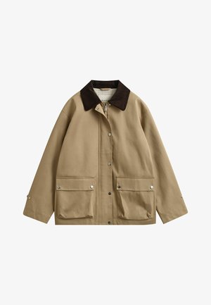 Beige Jacke mit dunkelbraunem Kragen, Front-Schnappknöpfen, zwei großen Pattentaschen mit Druckknöpfen und langen Ärmeln.