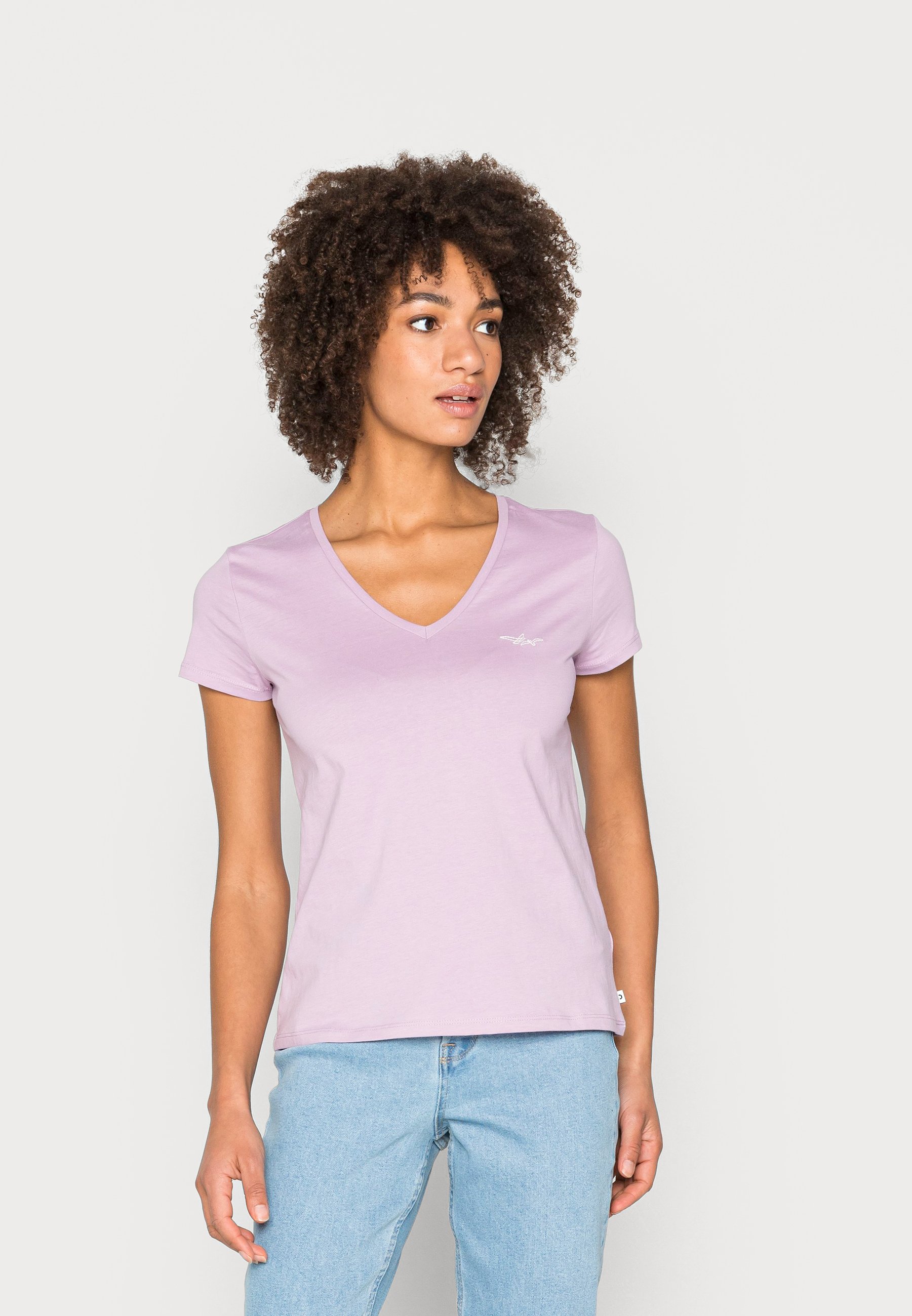 Women's relaxed v neck tee Outlet