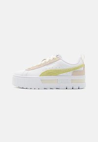 Unselected, white/cool cucumber