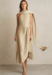 Reiss REGULAR FIT - MICHELLE TUCK-DETAIL MIDI - Proginė apranga - champagne neutral
