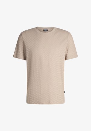 Beige Kurzarm-T-Shirt mit strukturierter, gemusterter Oberfläche. Rundhalsausschnitt und kleines Logetikett an der Seitennaht.
