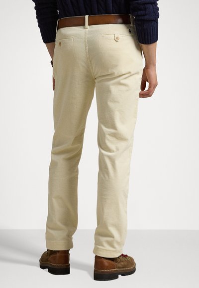Polo Ralph Lauren STRETCH STRAIGHT FIT CORDUROY TROUSER - Hlače - guide cream