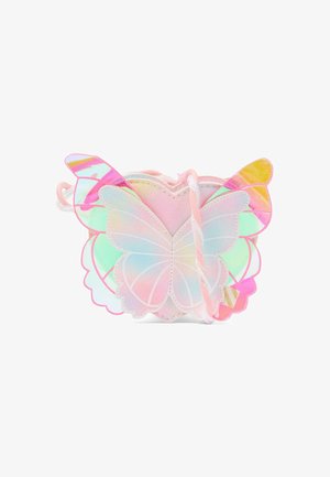 Borsa a forma di farfalla realizzata in materiale iridescente con colori pastello e ali trasparenti. Presenta una chiusura a cordoncino rosa.