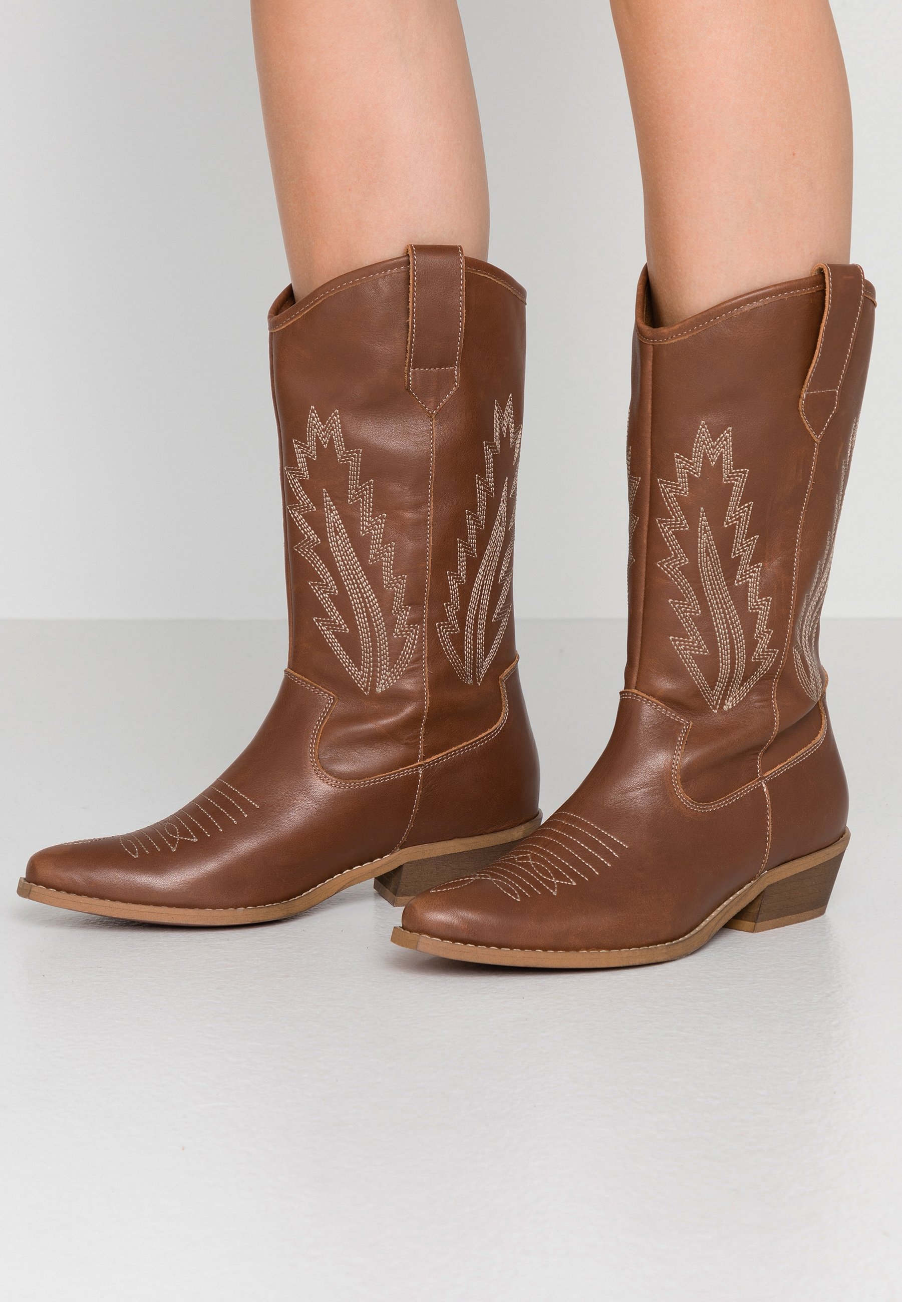 INSTA FEATHER Cowboy Bikerlaarzen cognac brown INSTA FEATHER Cowboy Bikerlaarzen cognac brown