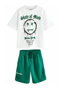 Next RELAXED FIT-SHORT SLEEVE SET - Trainingsbroek - white green skate of mind