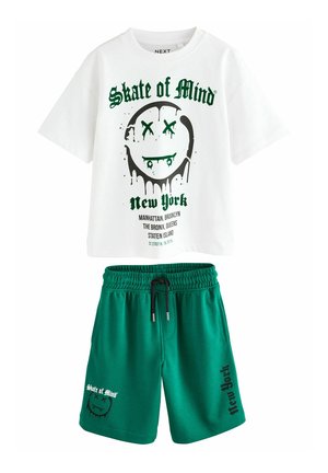 RELAXED FIT-SHORT SLEEVE SET - Treniņtērpa apakšdaļas - white green skate of mind