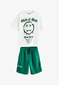 Nevybrané, white green skate of mind