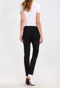 Mos Mosh Tygbyxor - black